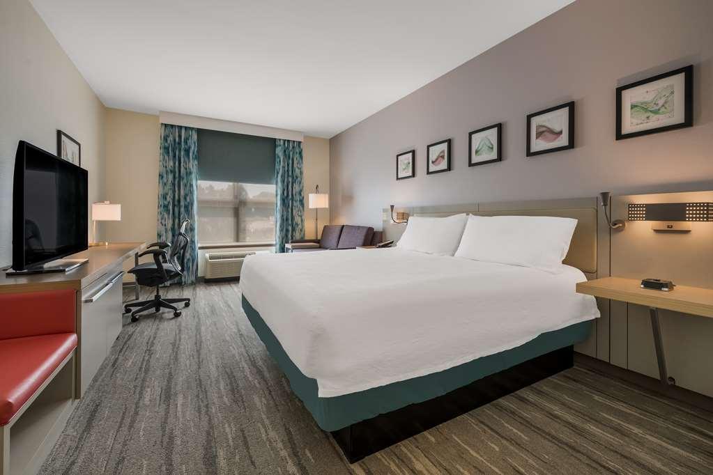Hilton Garden Inn Rockford Bilik gambar