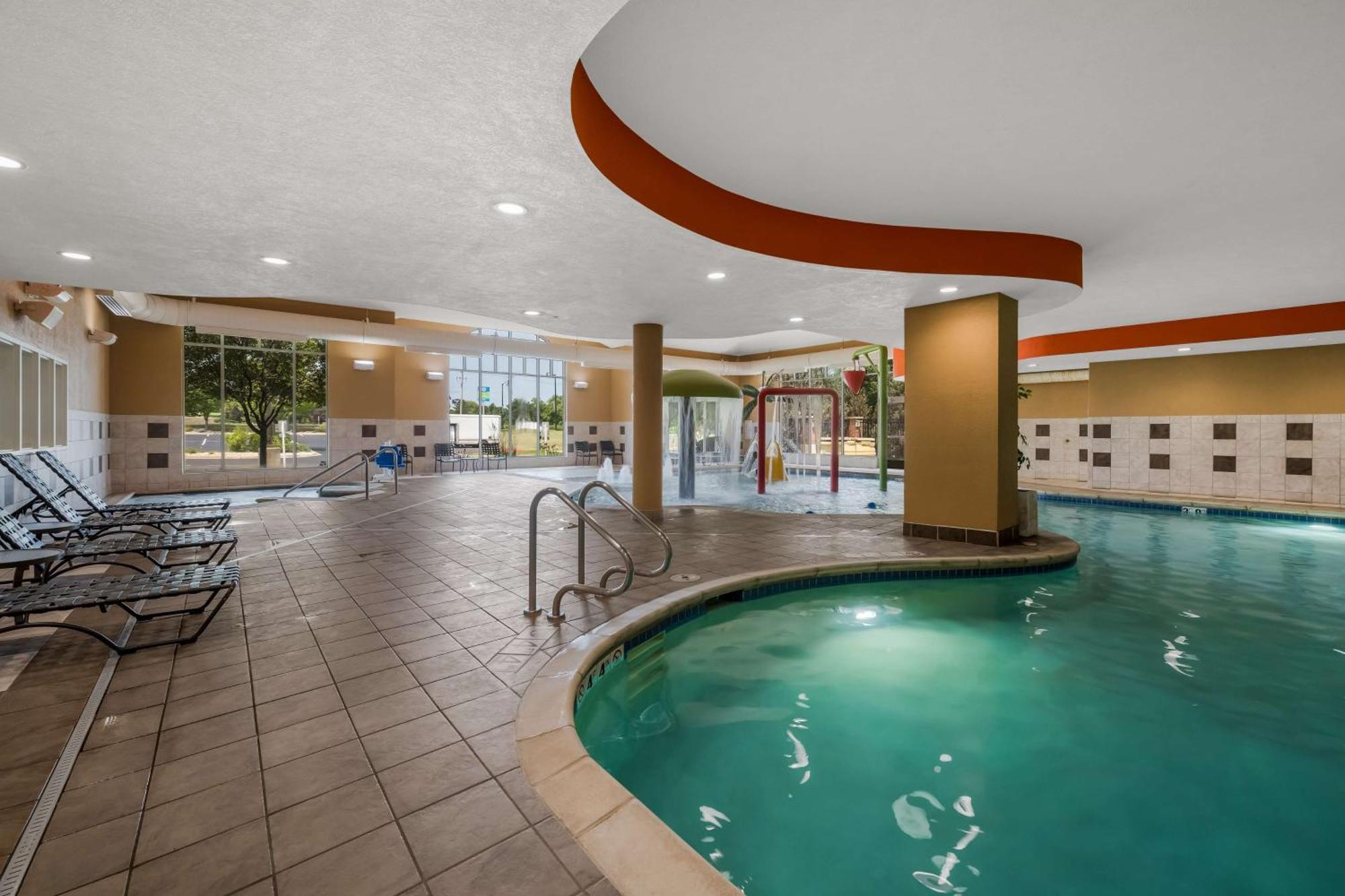 Hilton Garden Inn Rockford Luaran gambar