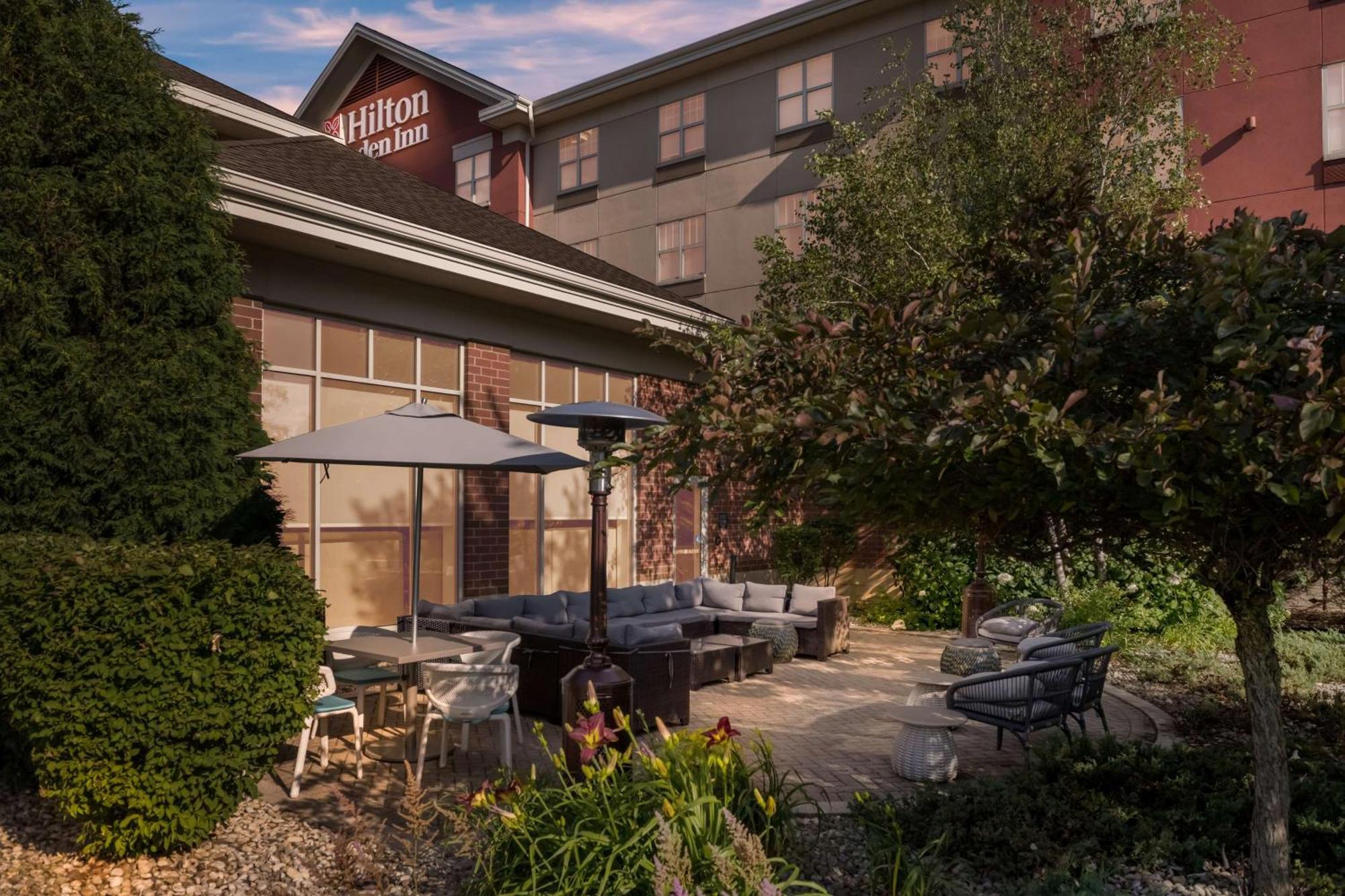 Hilton Garden Inn Rockford Luaran gambar